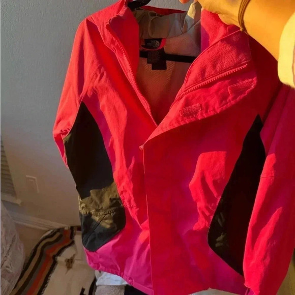 Girls The Northface Kira Triclimate NF0A34WP Jacket w/Liner! Size XL (18) - Picture 13 of 13